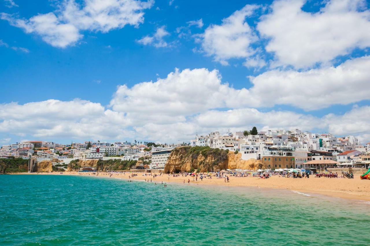Apartmán Sea View Penthouse In Albufeira Exteriér fotografie